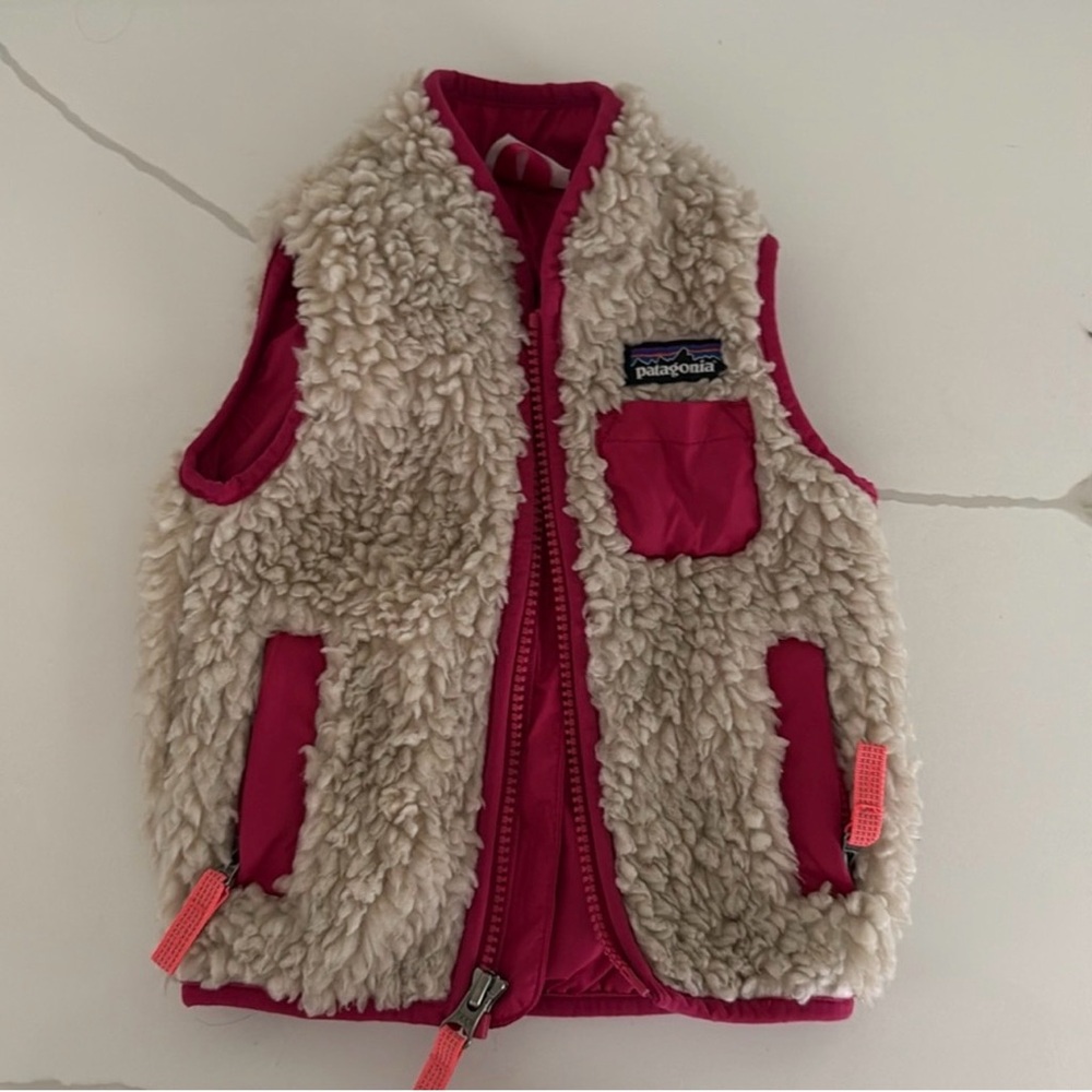 Patagonia Fleece Retro Vest in Pink and Cream